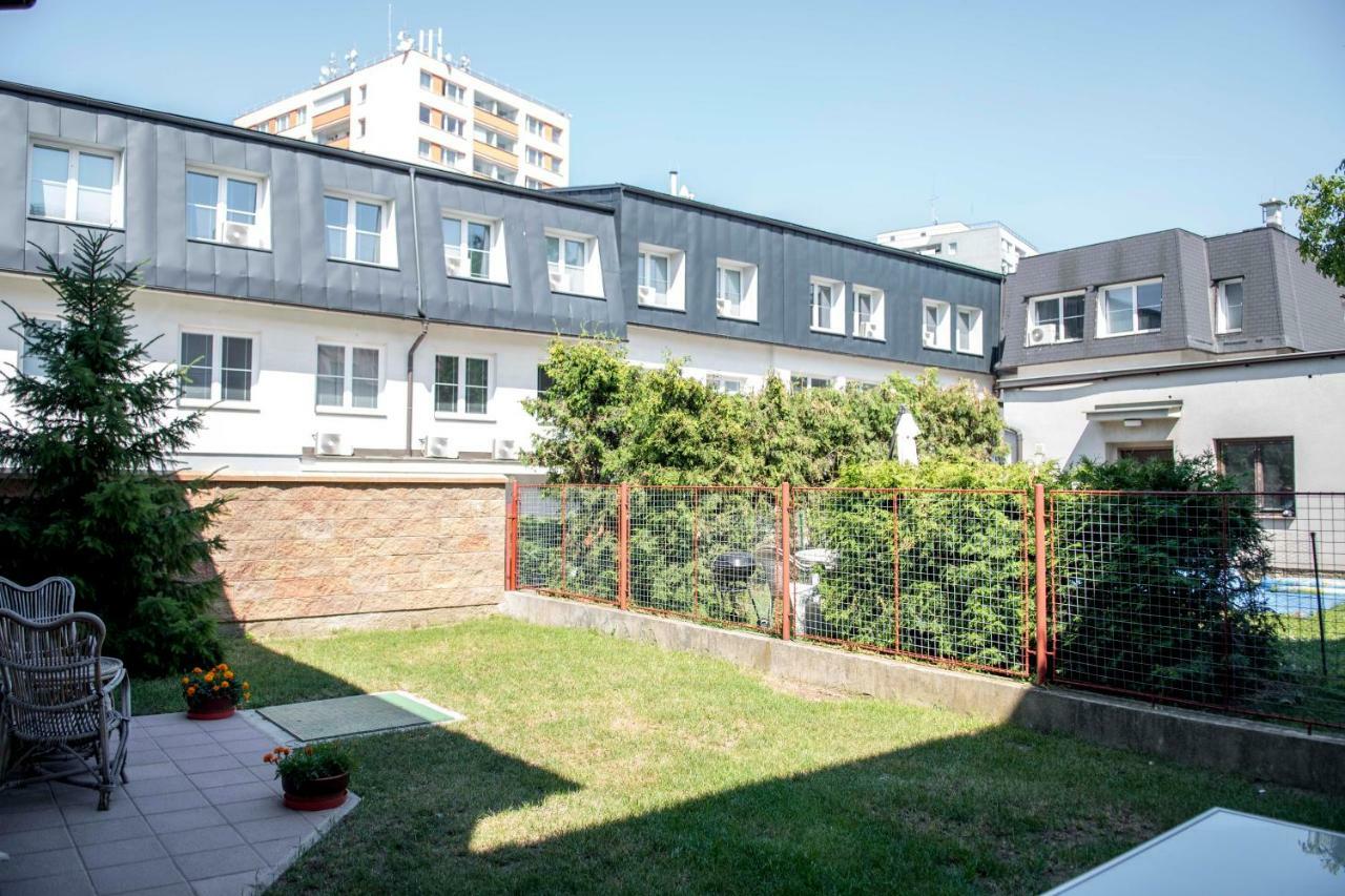 Villa Betty Прага Екстериор снимка